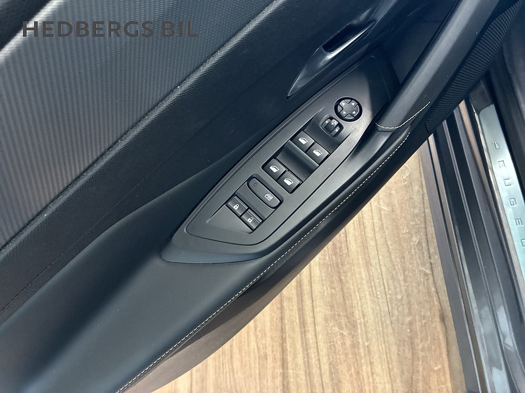 Peugeot 308 SW 1.2 PureTech 130hk Automat GT  thumbnail