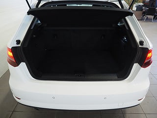 Halvkombi Audi A3 19 av 20