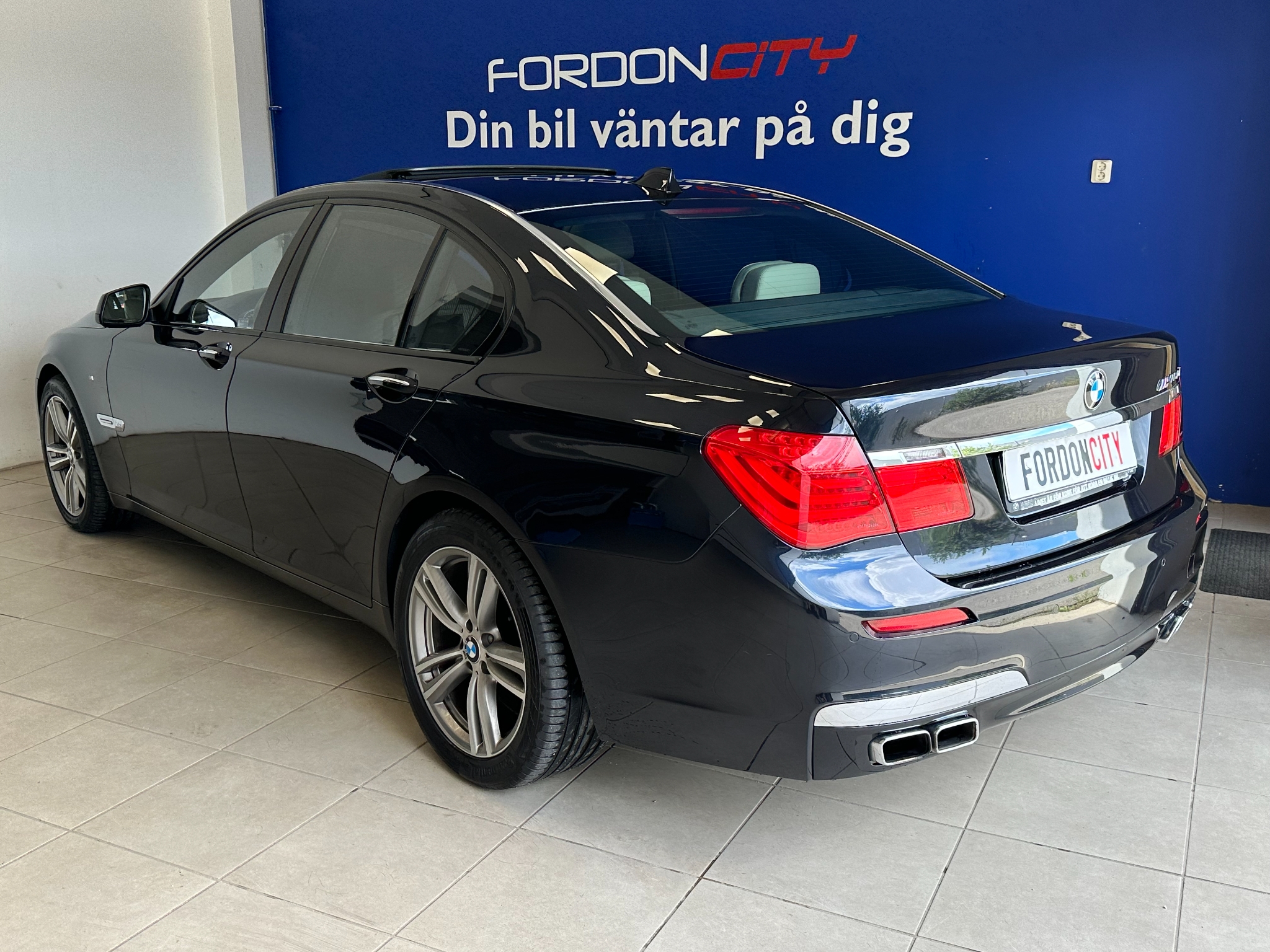 BMW 760 2010, bild 5/55