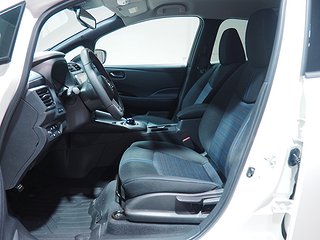 Halvkombi Nissan Leaf 12 av 22