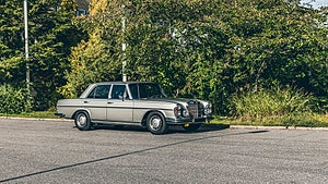 Den fina Mercedesen har en gång i tiden tillhört Formel 1-esset Ronnie Peterson. Foto: Collecting Cars