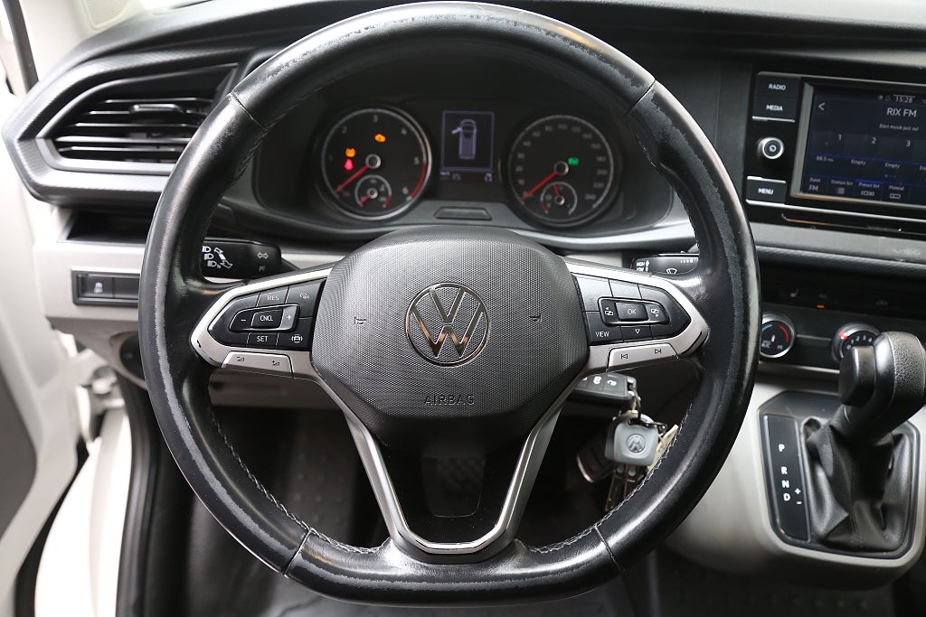 Volkswagen Transporter T30 2,0 TDI 150hk SCR Skåp DSG Värmare Drag Leasbar 2024