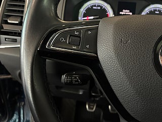 Skoda Karoq 1.5 TSI ACT Style S&V-Hjul/Drag/Backkam/Carplay/Elstol – bild 25