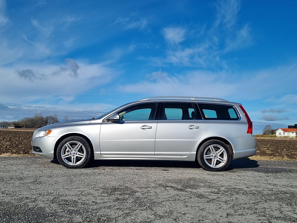Volvo V70  DEFEKT KÖPES HÄMTNING i HELA SVERIGE