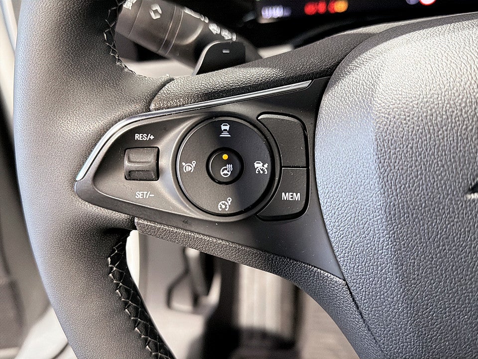Bild på Opel Mokka Ultimate 1.2 PT 130hk Aut B-KAMEREA CARPLAY