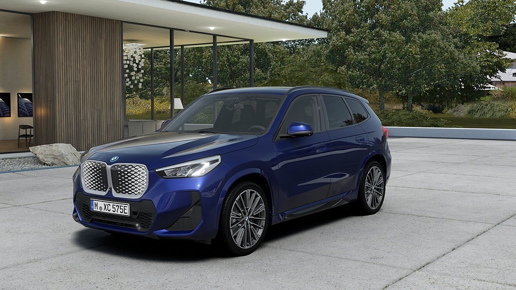 BMW iX1 eDrive20 Edrive20 M Sport Ed Drag DA | Ränta 0,95%