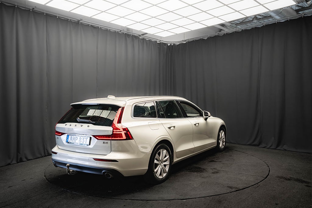Volvo V60 B4 DRAG KAMERA D-VÄRMARE KEYLESS 1-ÄGARE MOMS 197hk