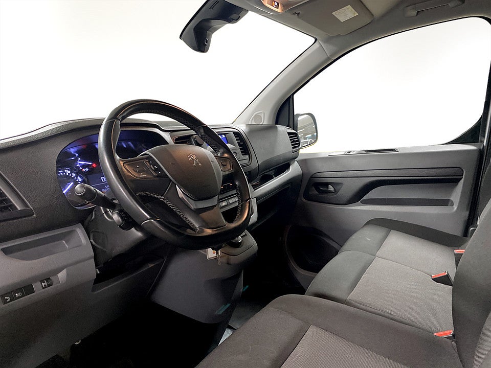 Bild på Peugeot Expert PRO 2.0 BHDi 145hk Aut L3 KAMPANJRÄNTA 3,99%