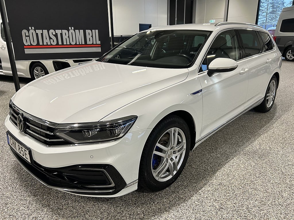Volkswagen Passat GTE Executive/Värmare,Drag,IQ,mm