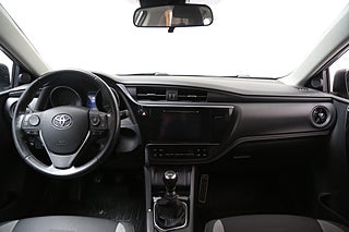 Halvkombi Toyota Auris 17 av 23