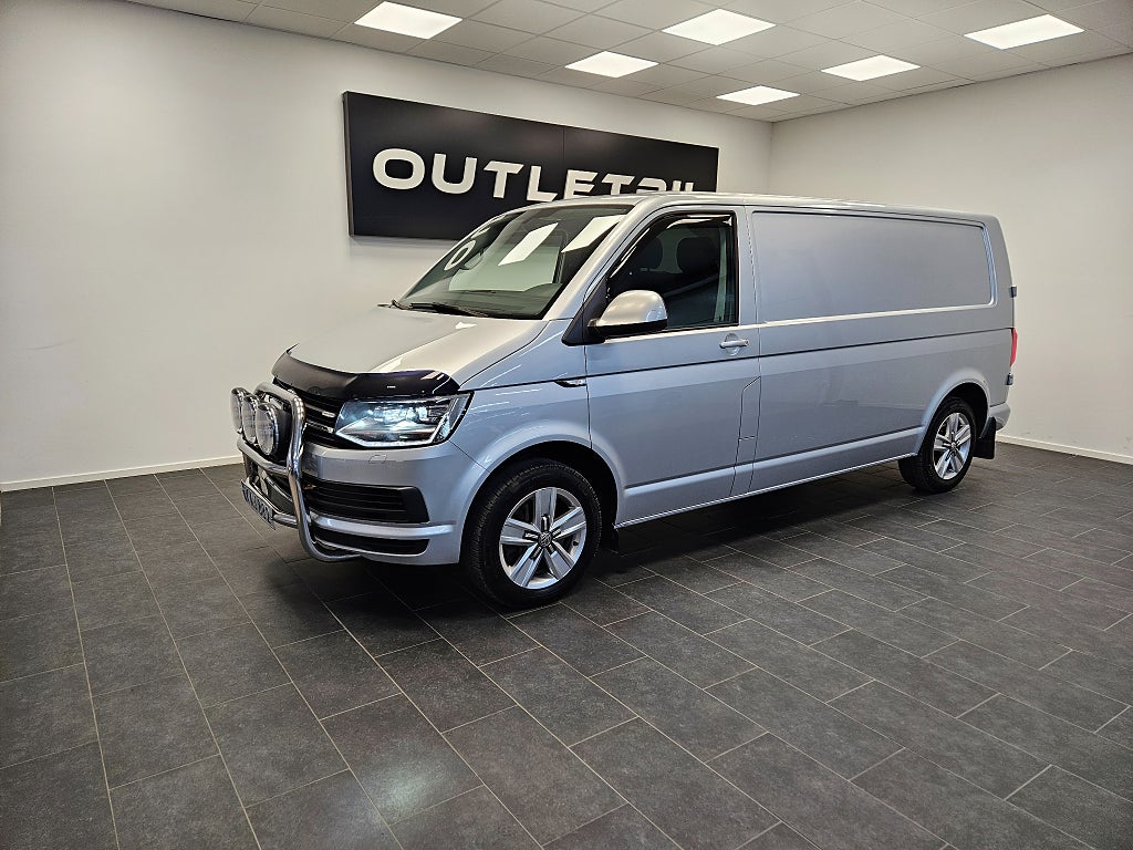 Volkswagen Transporter Lång Skåp 2.0 TDI 204hk 4Motion Värmare Navi Drag MOMS