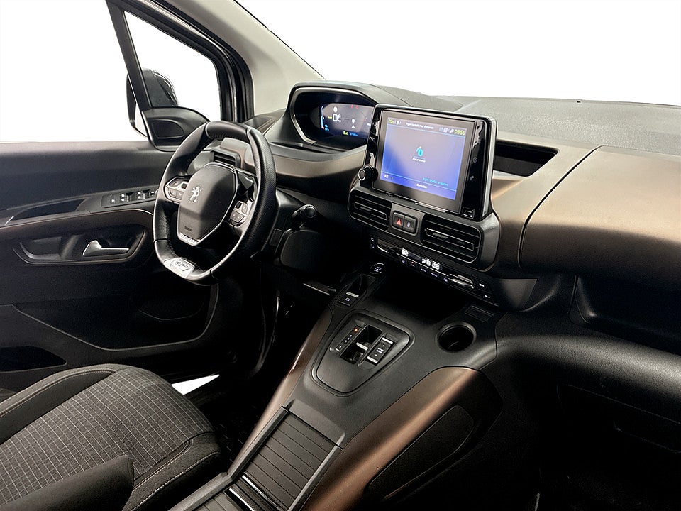 Bild på Peugeot e-Rifter GT 136hk Aut L2 7-SITS CARPLAY NAVI