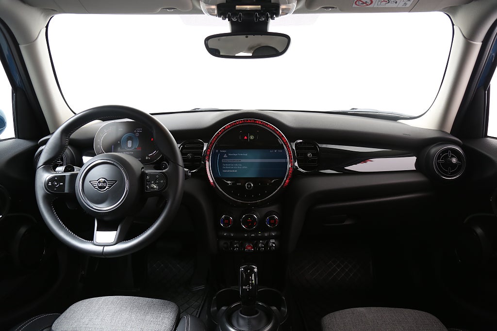 MINI Cooper S Experience 178hk Aut 5-dörrars Navi CarPlay Kamera 2024