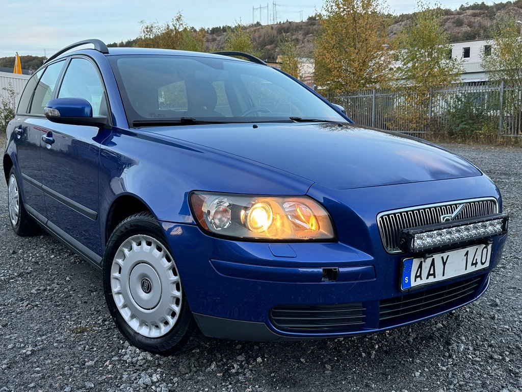 Volvo V50 1.8 Bensin 125HK Dragkrok Nybesiktigad 