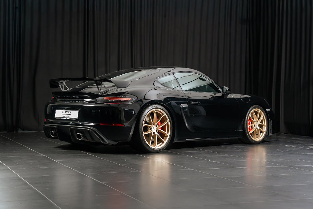 Gallery image 3 of 17