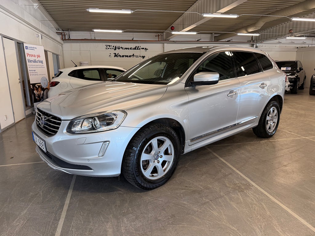 Volvo XC60 D5 AWD Geartronic Summum Taklucka Värmare Drag Nyservad