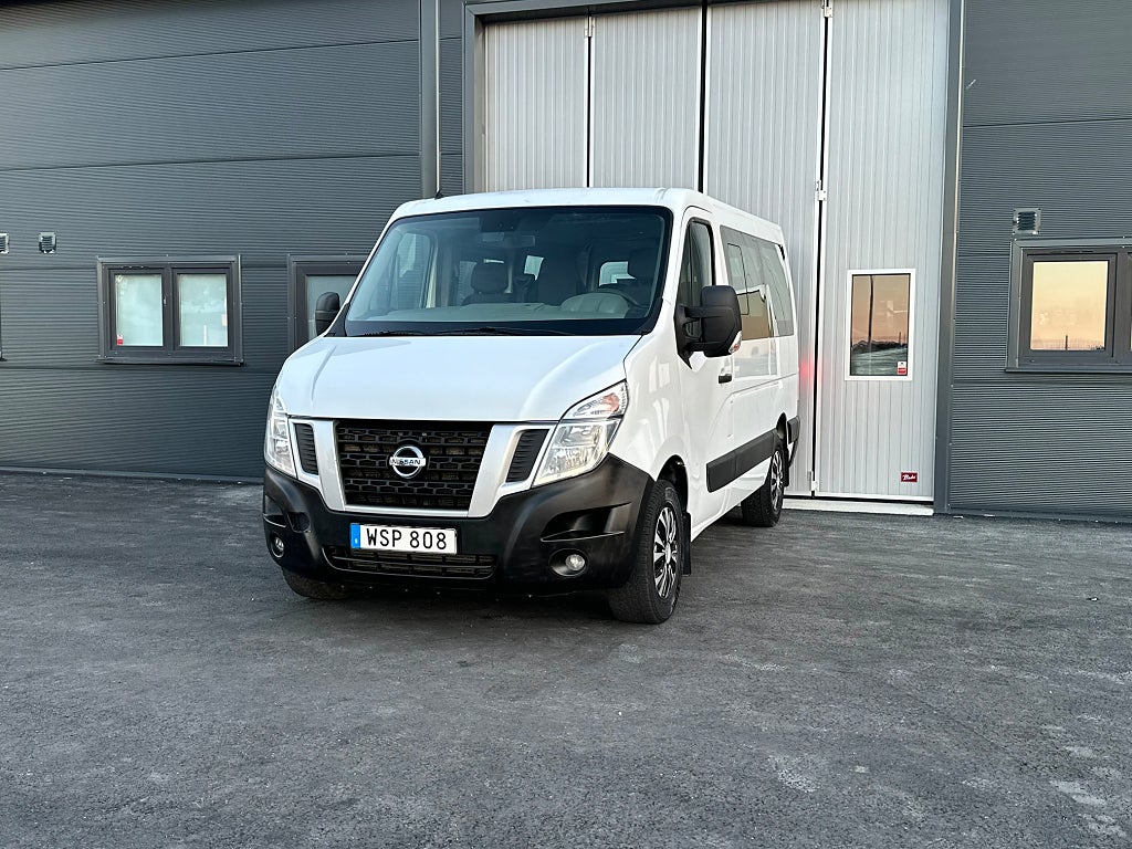 Nissan NV400 Minibuss 2.3 dCi Euro 6, 9-sits, Dragkrok, Moms