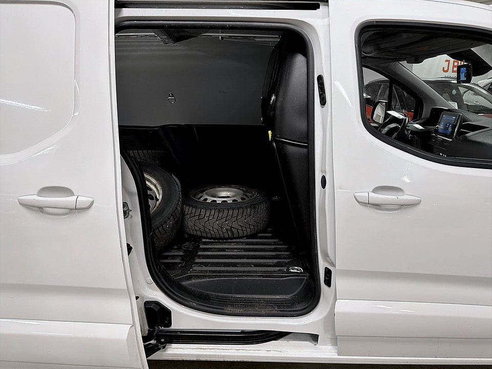 Bild på Peugeot Partner PRO+ 1.5 BHDi 130hk Aut L1 B-KAMERA DRAG
