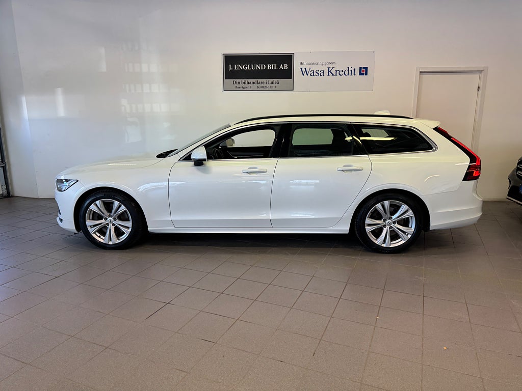 Volvo V90 2023 - miniatyr 2