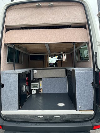 Husbil-halvintegrerad Volkswagen Crafter 163HK 13 av 17
