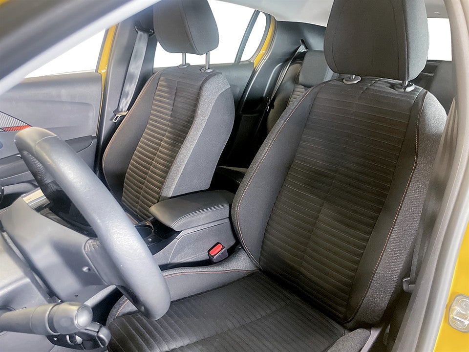 Bild på Peugeot E-208 Active Pack 50kWh 136hk Aut CARPLAY BACKSENSORER