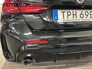 Halvkombi BMW M135i 23 av 23