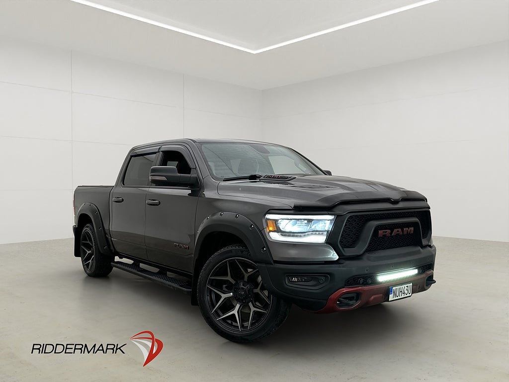 Dodge RAM 1500 Rebel V8 4x4 M/K-Värm Luft Diff Pano Alpine