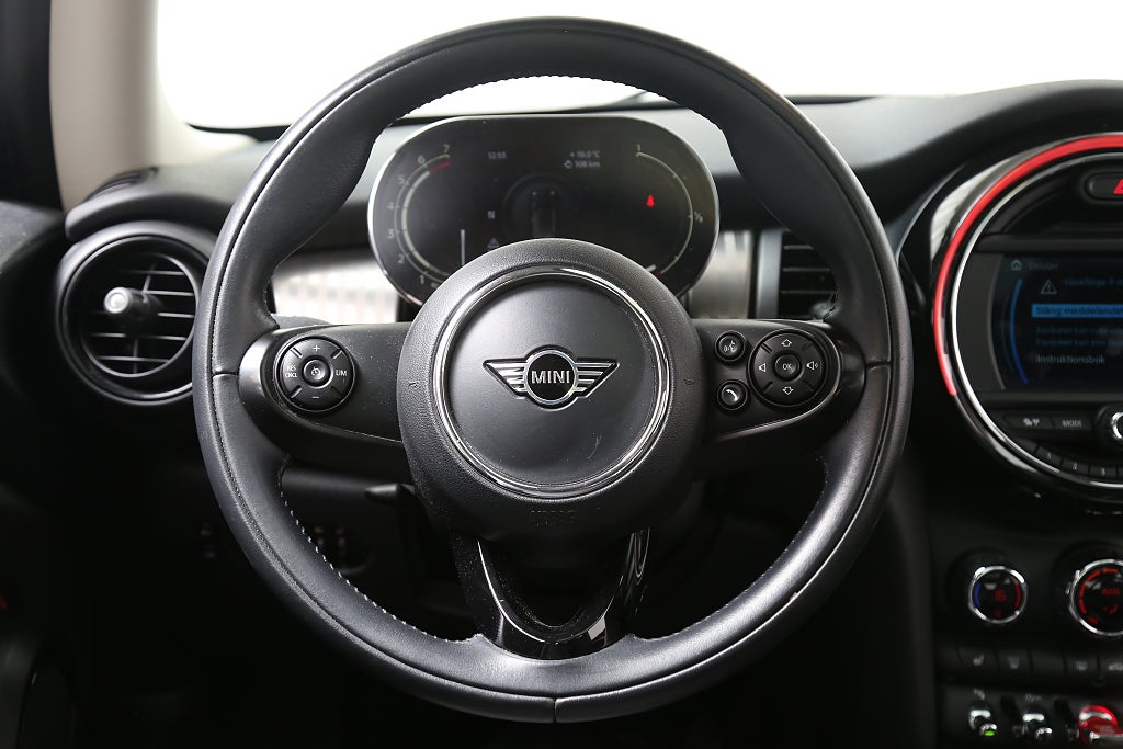 MINI Cooper 3-dörrars 136hk Aut Panorama Motorvärmare 2021