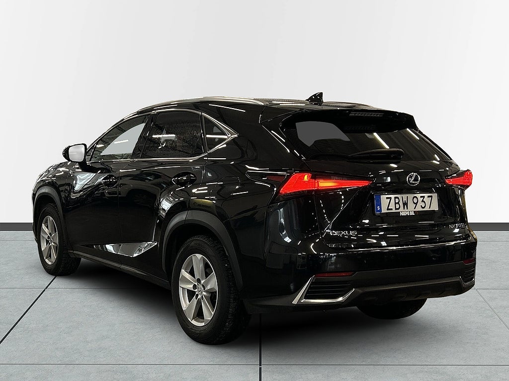 Lexus NX 300h AWD 2.5 Executive S&V-hjul/Kamera/Carplay/Skinn