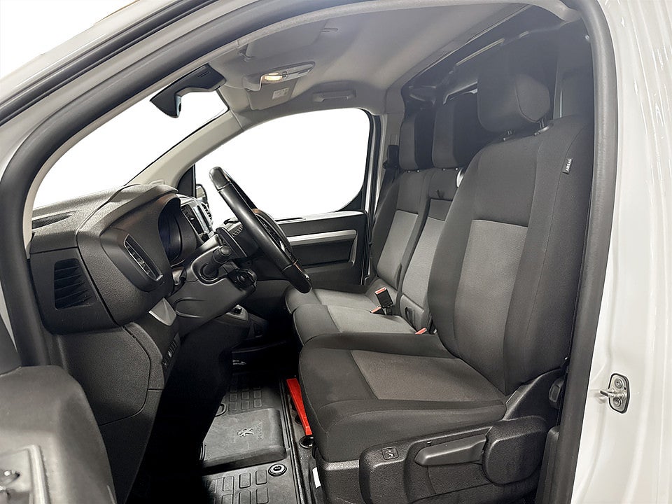 Bild på Peugeot Expert PRO+ 2.0 BHDi 145hk Aut DRAG B-KAMERA