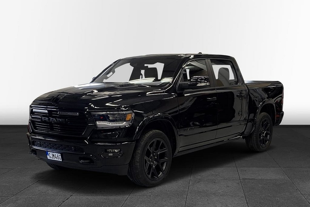 RAM 1500 Crew Cab Night Edition