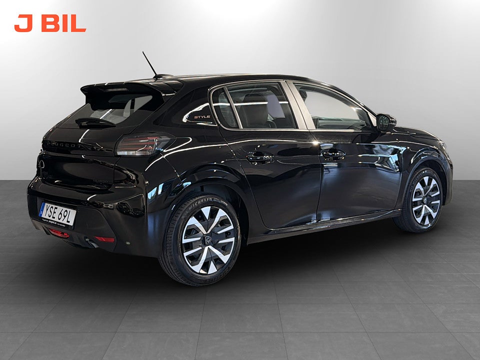Bild på Peugeot 208 Style Hybrid 100hk Aut CARPLAY BACKSENSORER