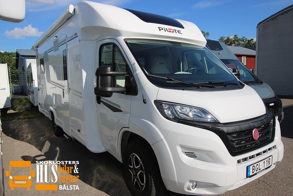 Pilote P740C Queenbed