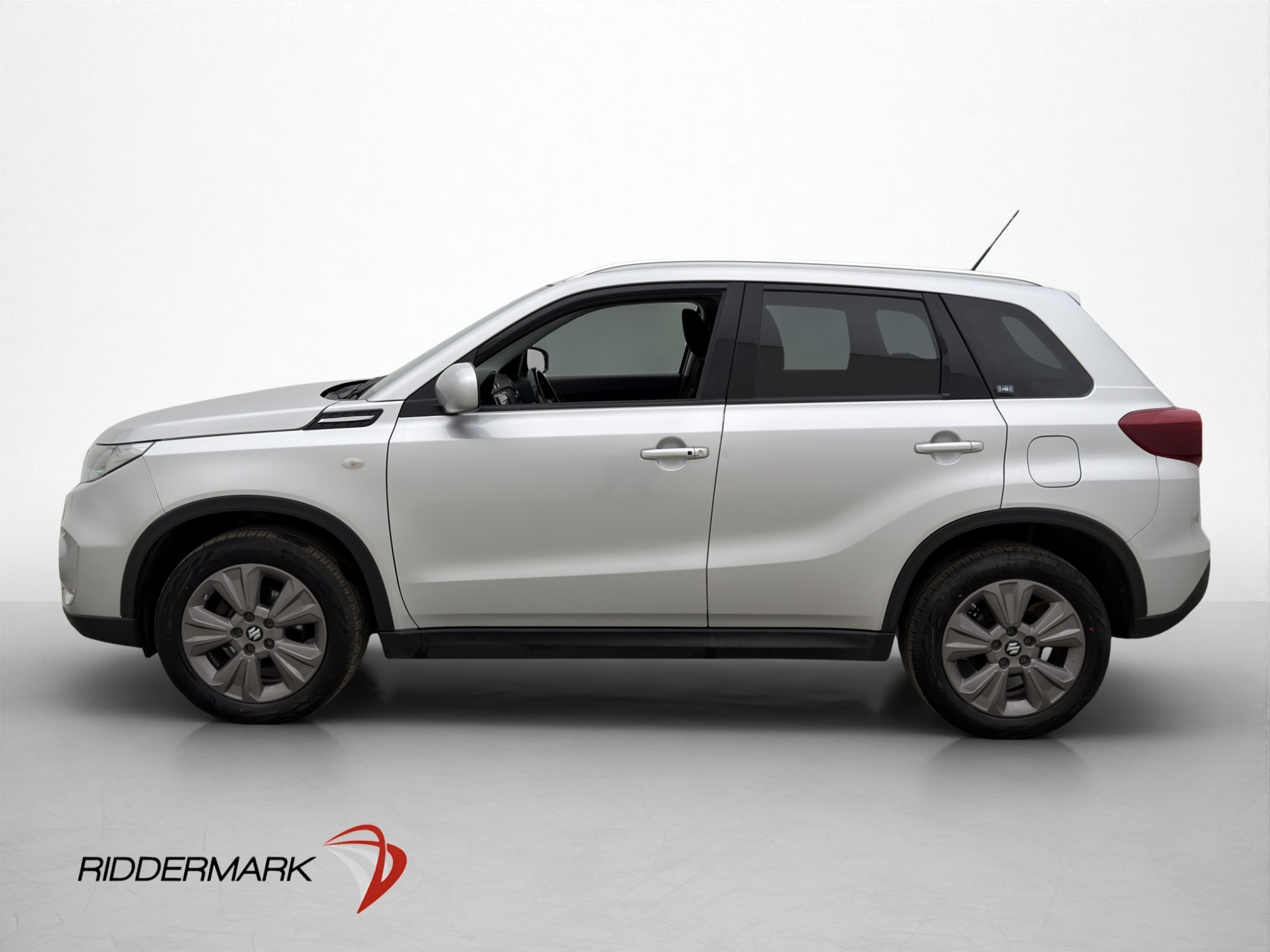 Suzuki Vitara 2023, kuva 4/10
