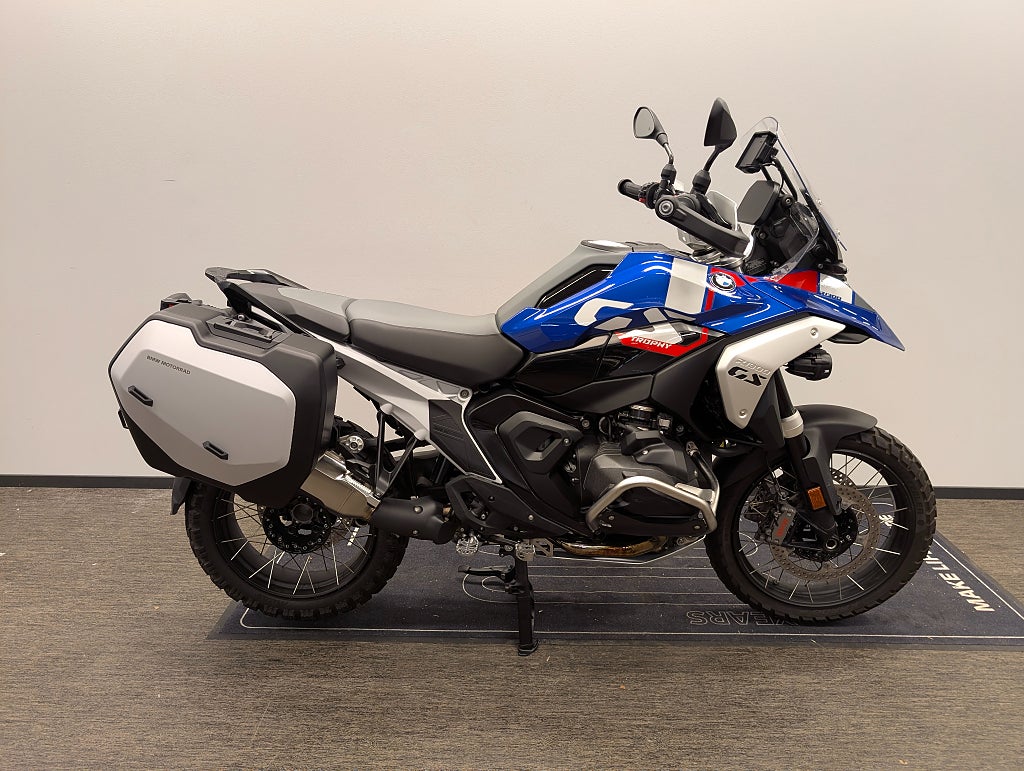 BMW R1300GS Trophy Enduro Pro Vario Sidoväskor på Köpet.