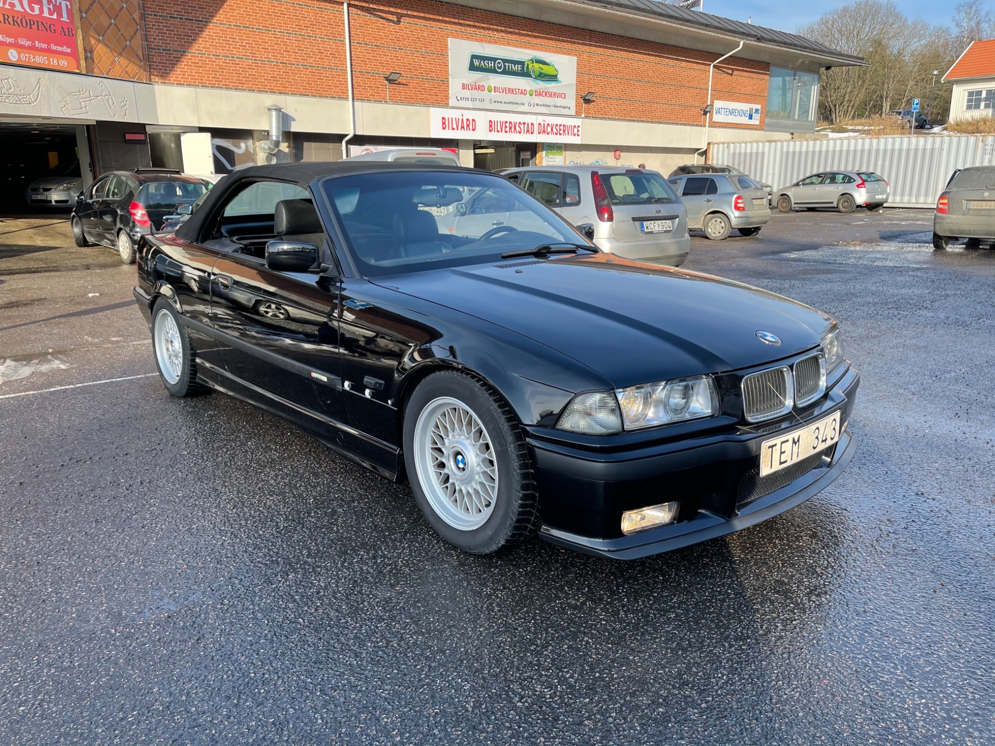 BMW 320