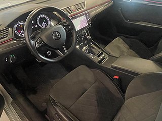 Kombi Skoda Superb 14 av 25