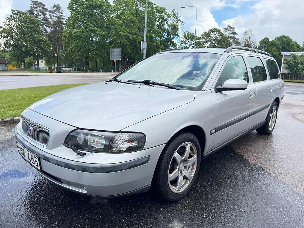 Volvo V70 2.5T Business/Dragkrok/ 22900 mil