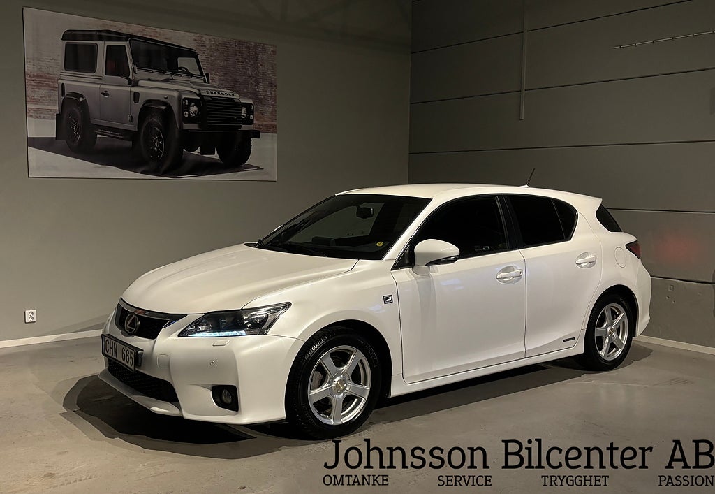 Lexus CT 200h 1.8 CVT F Sport Skinn Backkamera Gps Elstol 136hk