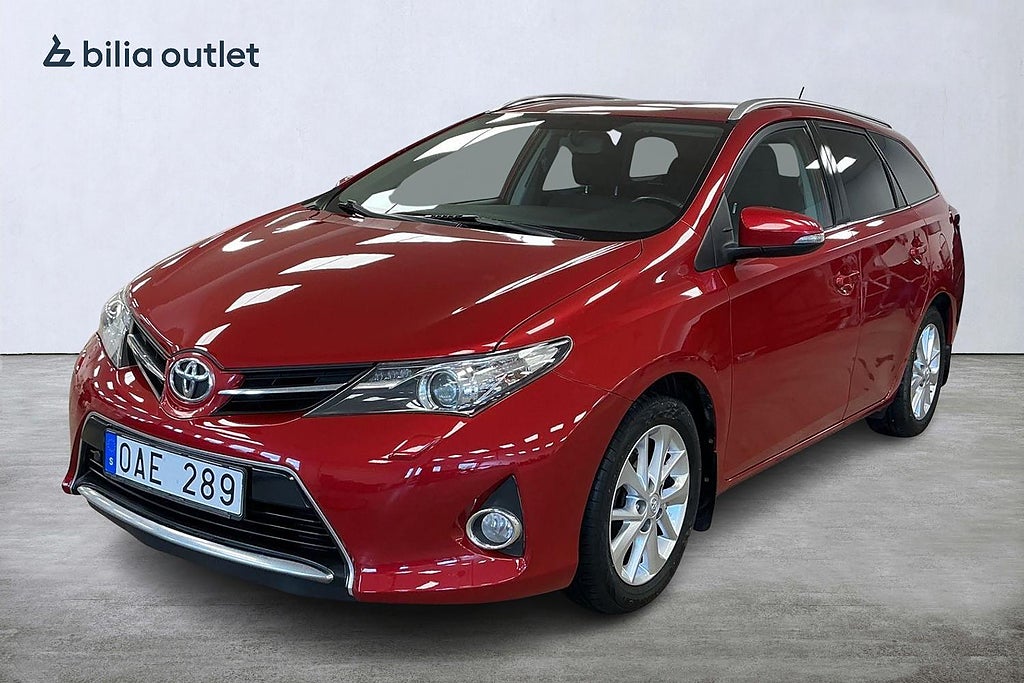Toyota Auris Touring Sports 1.6 Active Nyservad B-kamera Dragkrok
