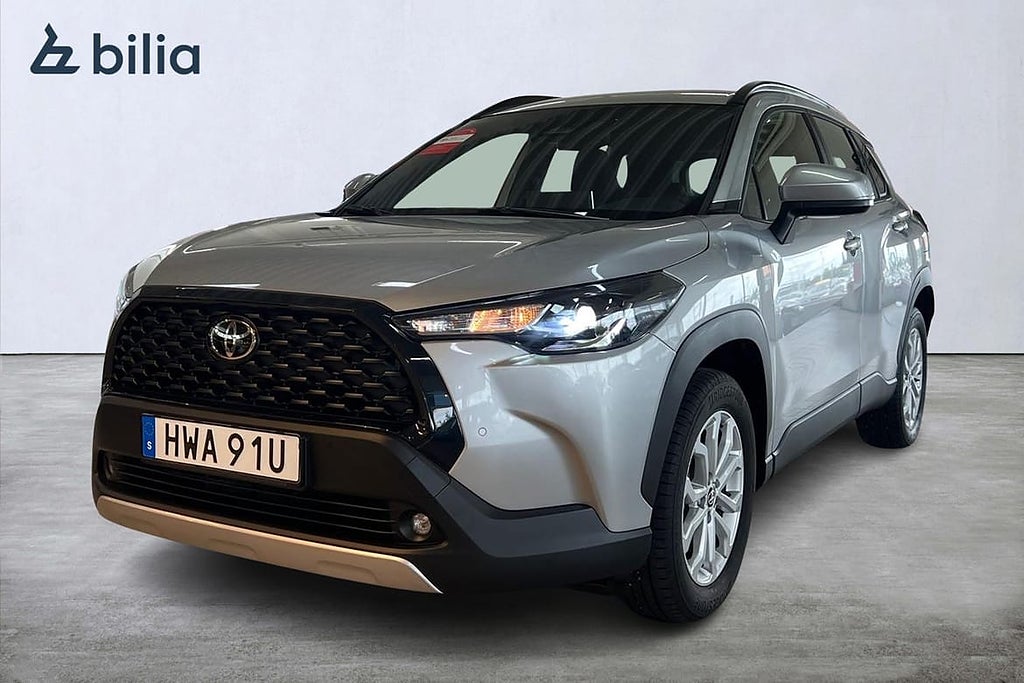 Toyota Corolla Cross COROLLA CROSS 2,0 HYBRID AWD-I ACTIV...