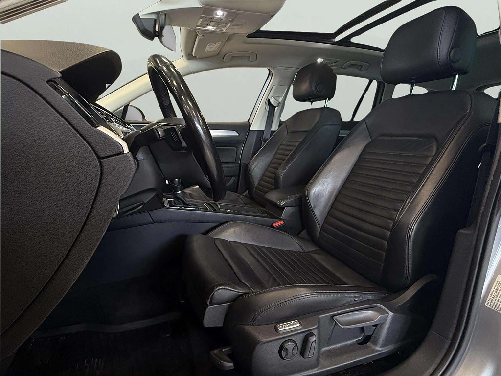 Volkswagen Passat Sportscombi 2.0 TDI R-Line 4Motion GT *12 mån garanti* - miniatyr 12