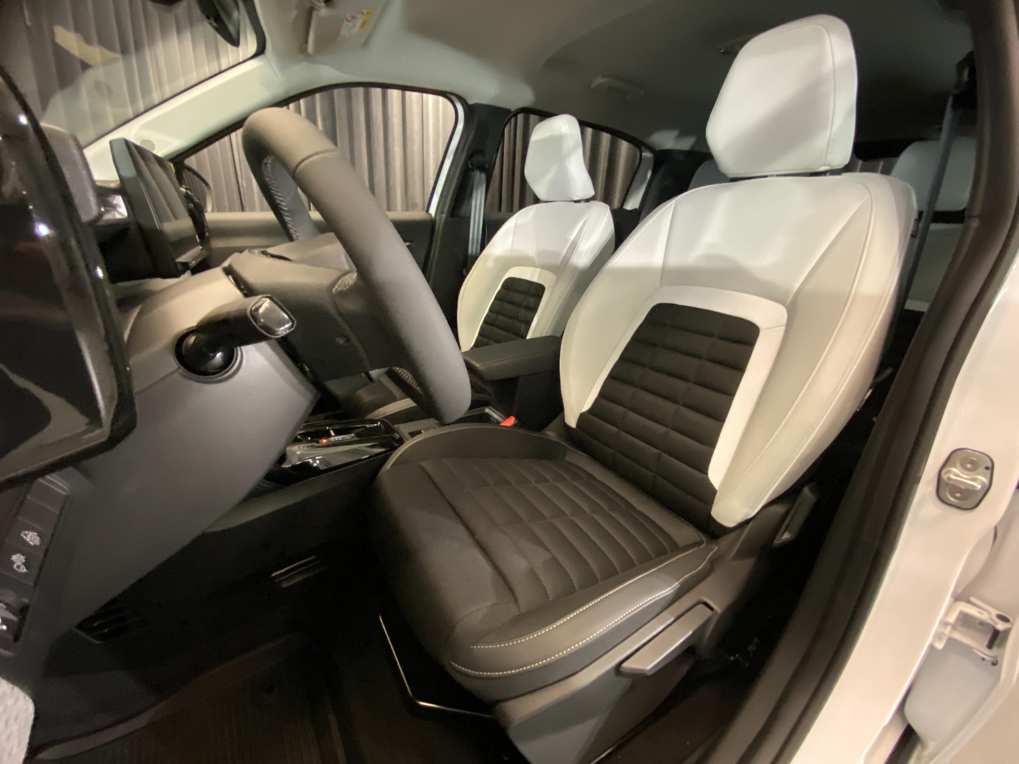 Citroen C3 Aircross PLUS HYBRID AUT 2026, bild 7/90