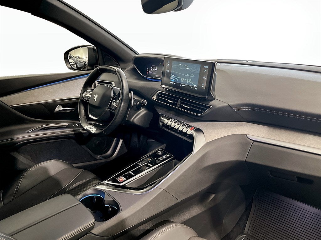 Bild på Peugeot 3008 GT 1.2 PT 130hk Aut - B-KAMERA, CARPLAY