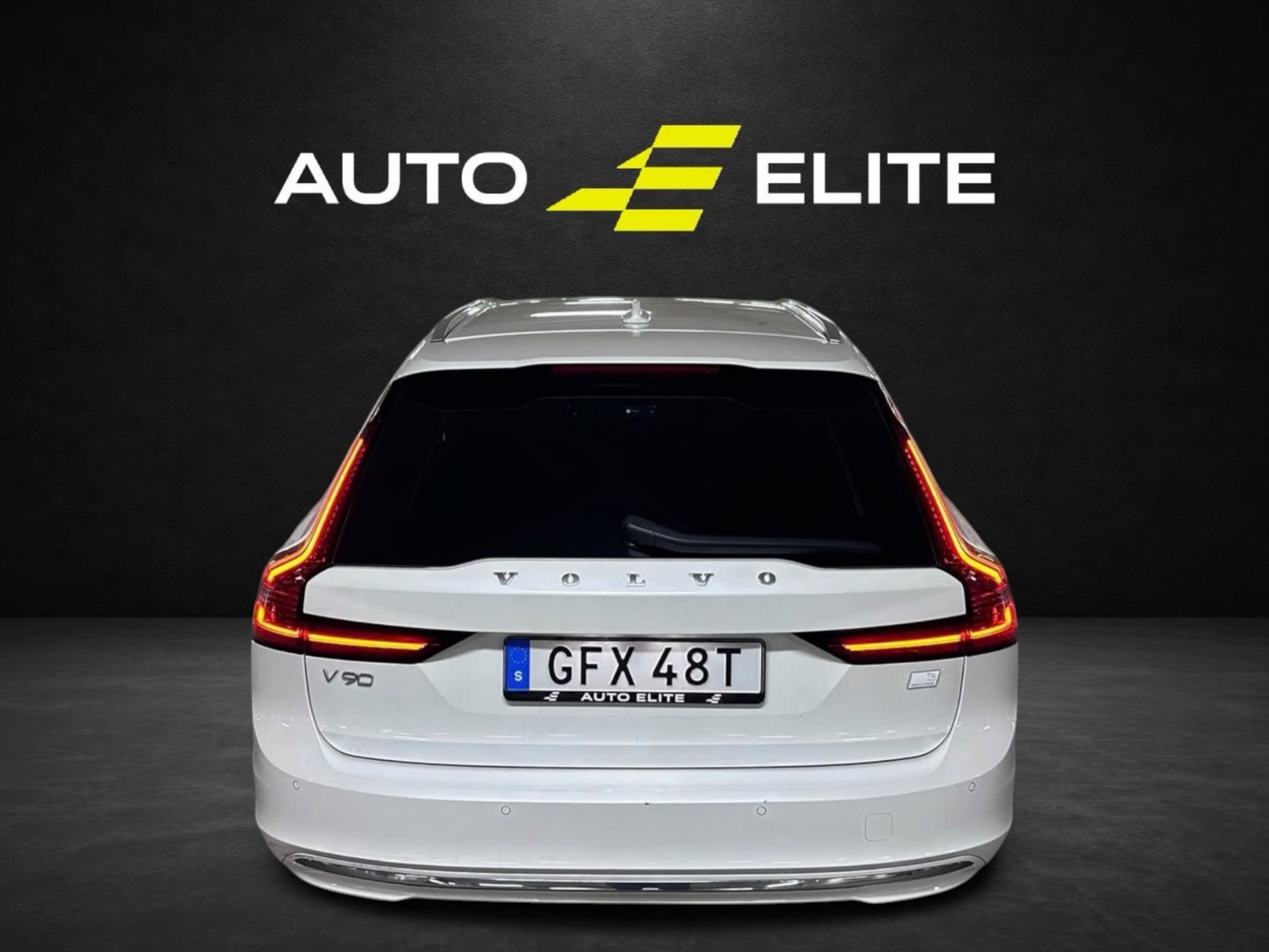 Volvo V90 Recharge T6 AWD INSCRIPTION 2023, bild 4/64