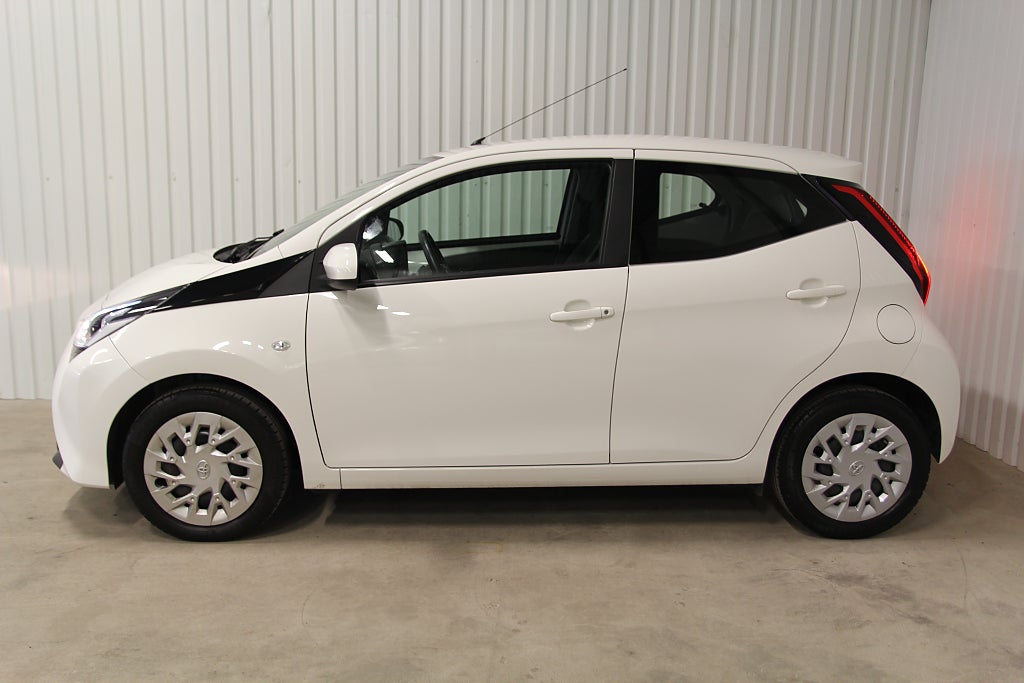 Toyota Aygo 5-dörrar 1.0 nybesiktigad, "SÅLD!