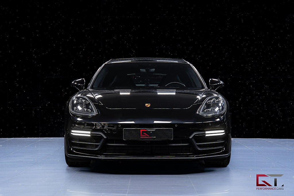 Porsche Panamera GTS MOMS SportDesign Pano Sportavgassystem 18-väg BOSE