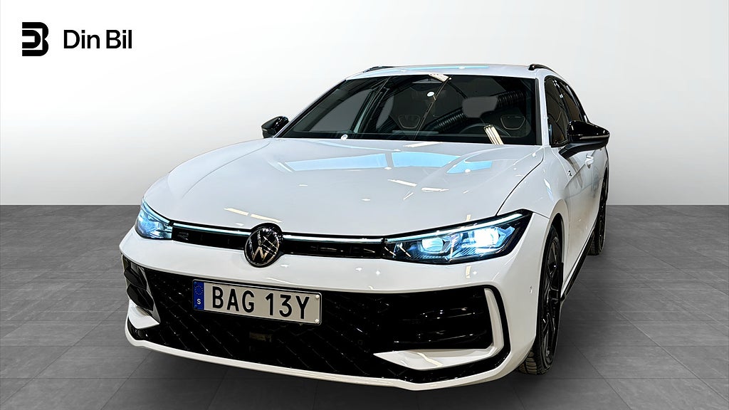 Volkswagen Passat R-Line Black TDI193 DSG 4M P-värmare/Drag