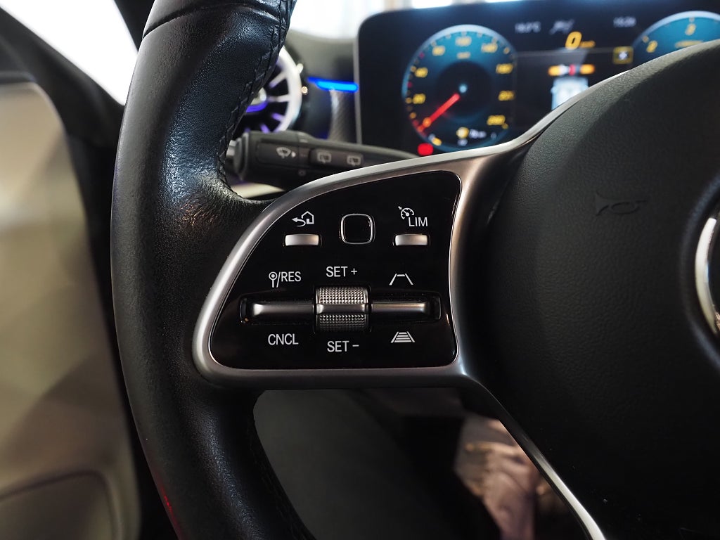 Mercedes-Benz CLA 200 d Shooting Brake Burmester Drag Läder 2020