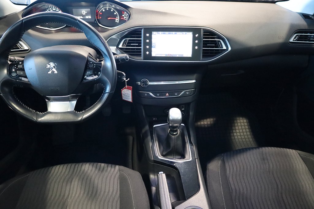 Peugeot 308 1,6 THP 125hk Active 5D Panorama Navi Blåtand 2013